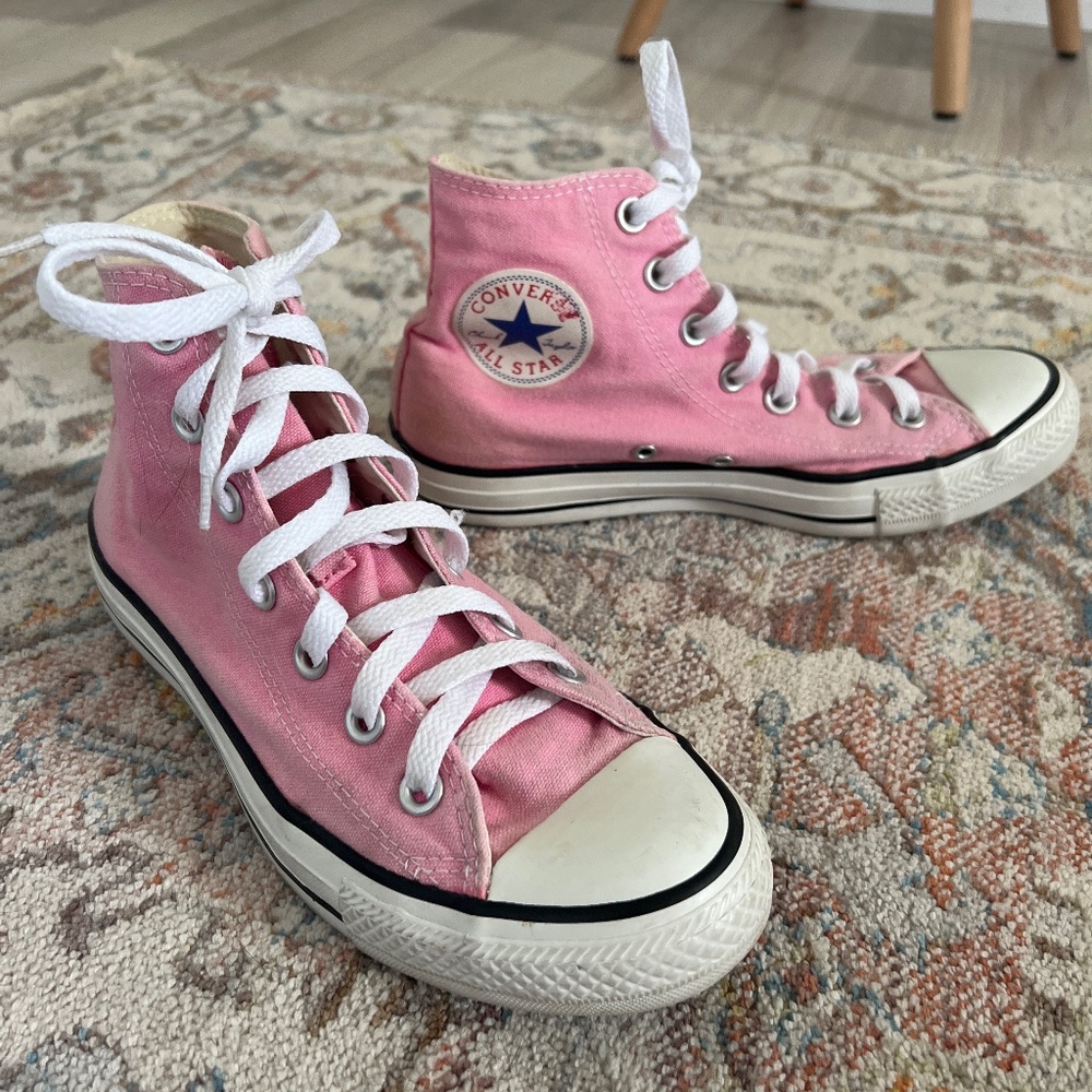 Pink converse high tops women’s size 7